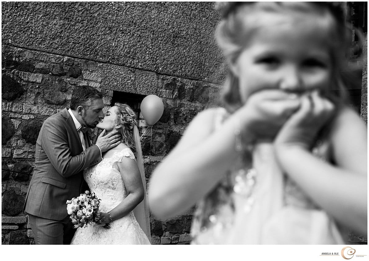 Hochzeitsfotograf Bonn - Brautpaar auf der Godesburg